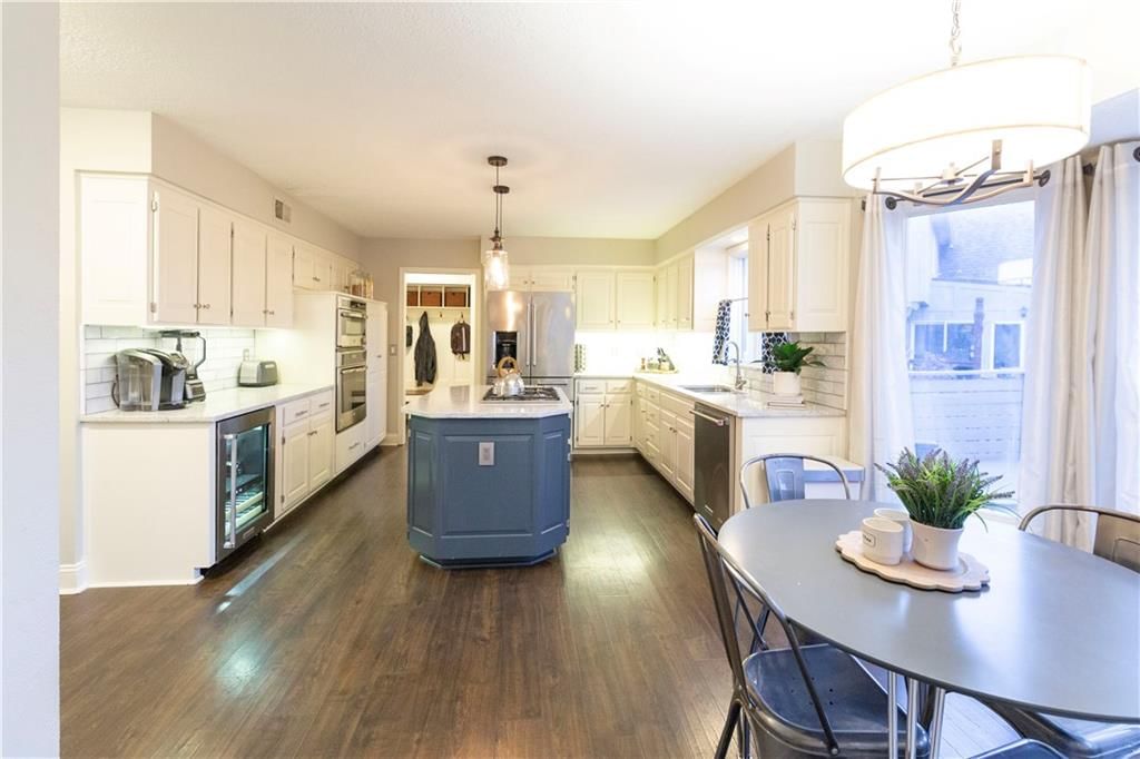9732 W 115th Street — photo 15