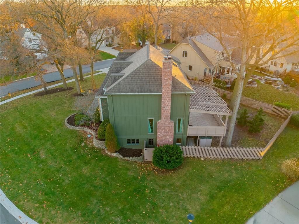 9732 W 115th Street — photo 48