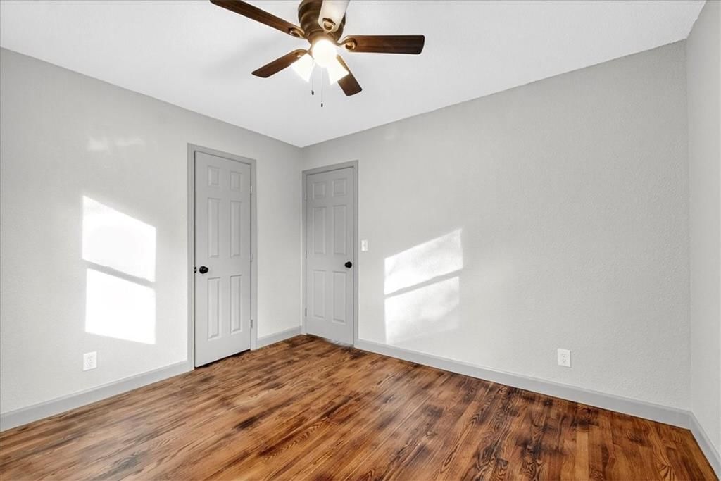 403 NE Howard Avenue — photo 15