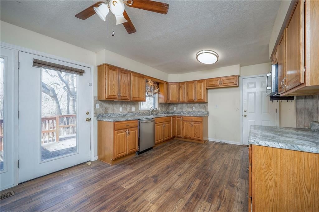 722 S 74th Terrace — photo 20