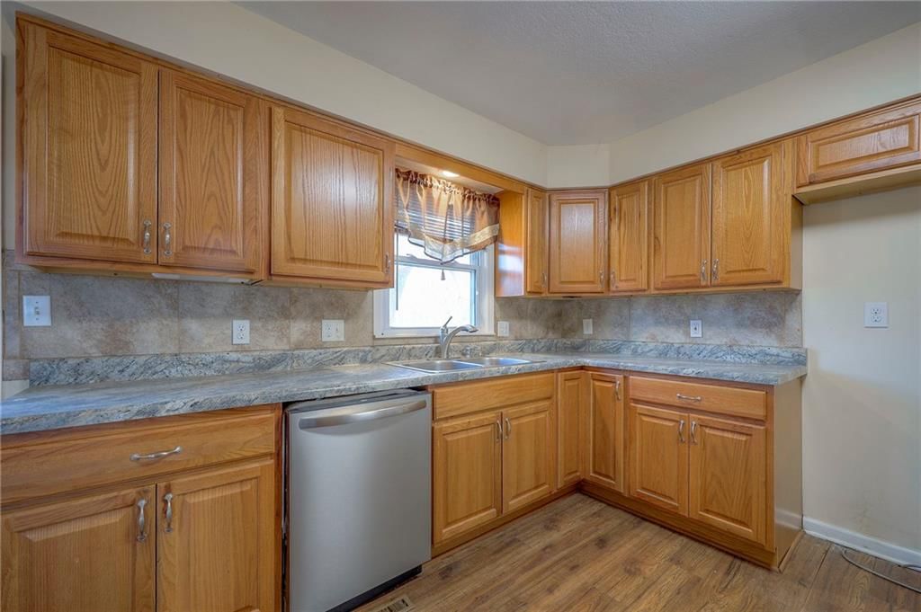 722 S 74th Terrace — photo 24