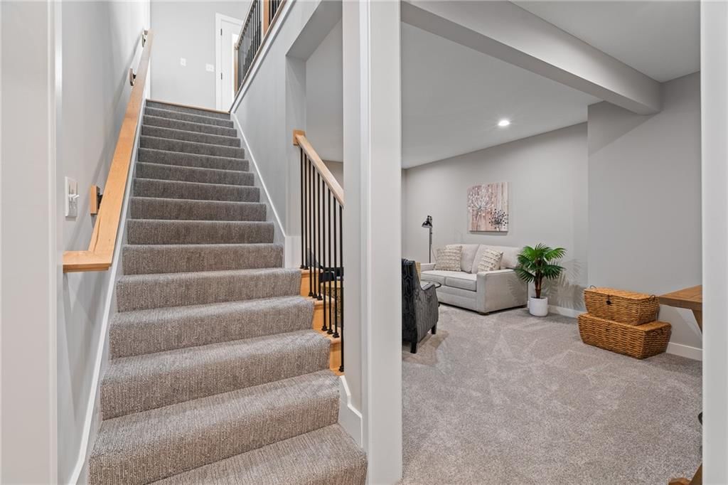 8212 Aurora Street — photo 9