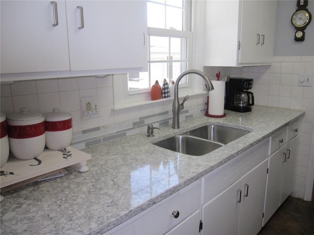 2105 Chambers Avenue — photo 18