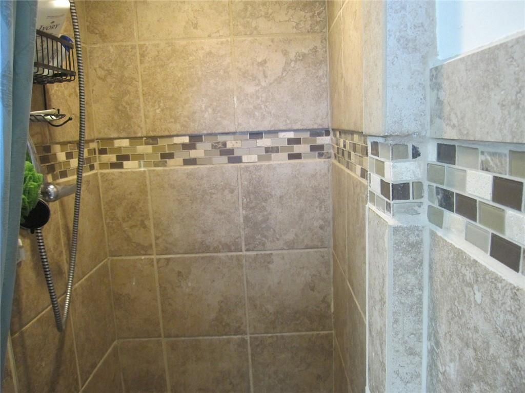 2105 Chambers Avenue — photo 28