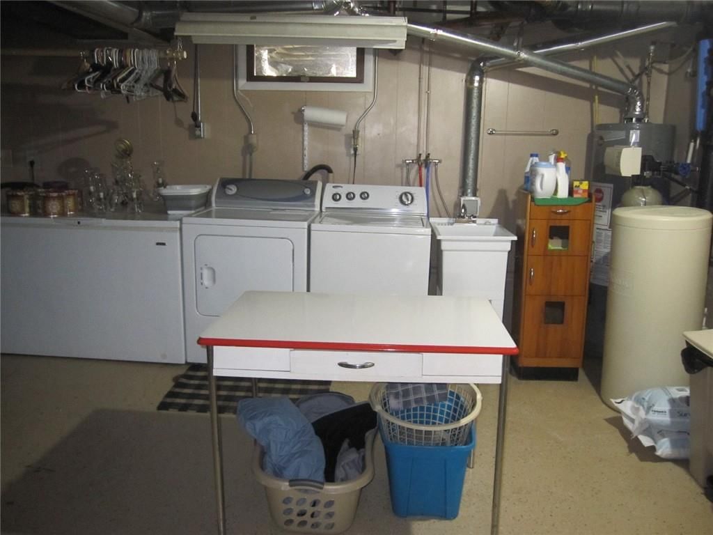 2105 Chambers Avenue — photo 37