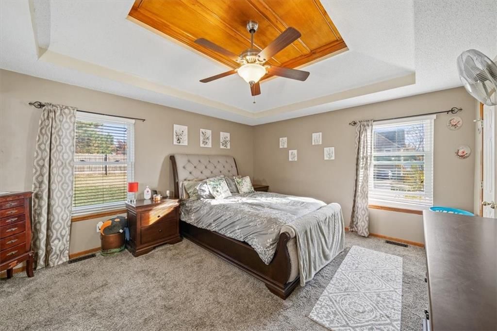 125 SW Tess Drive — photo 17