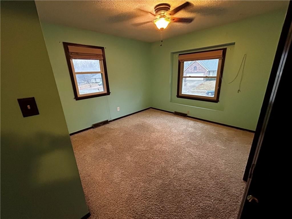 908 N Forest Lane Lane — photo 5
