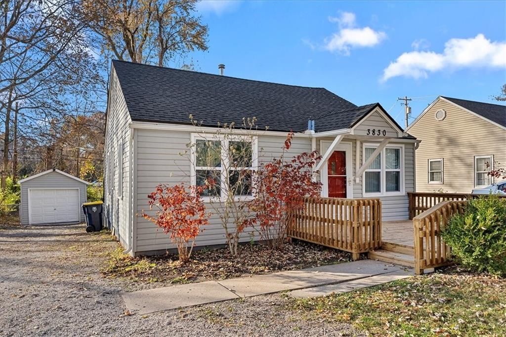 3830 N Jackson Avenue — photo 4