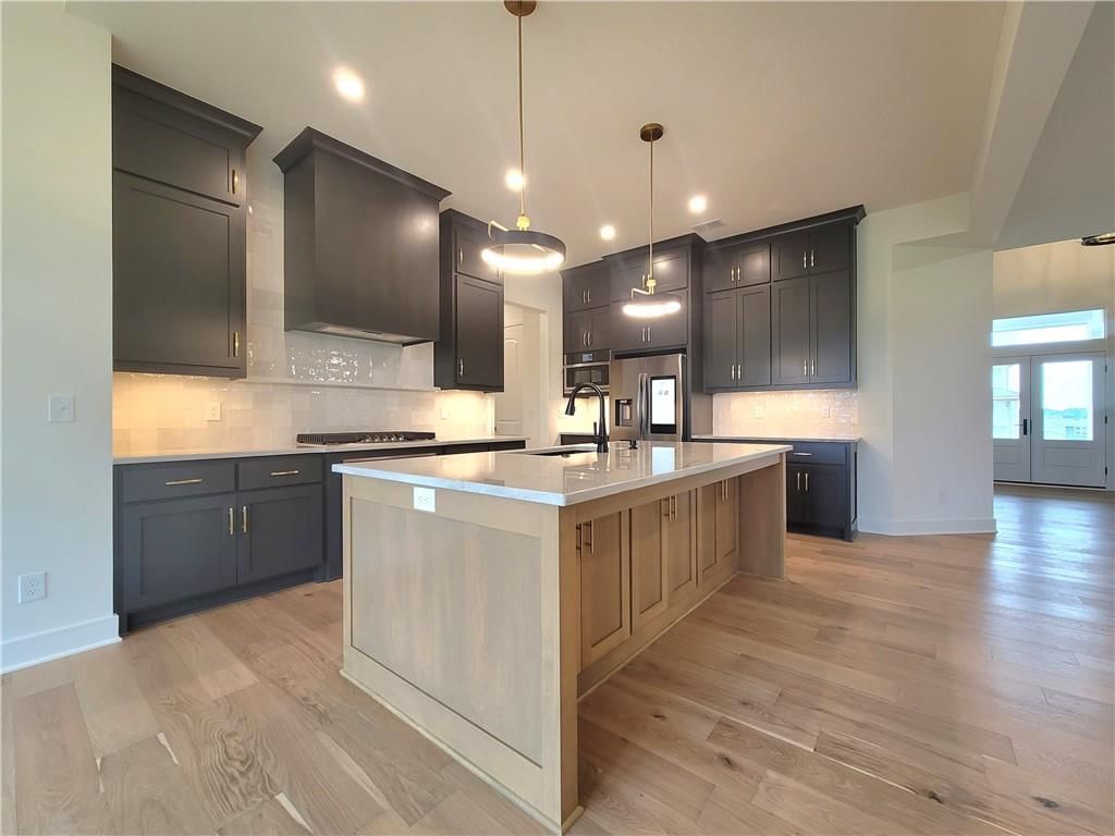 18220 Century Street — photo 9