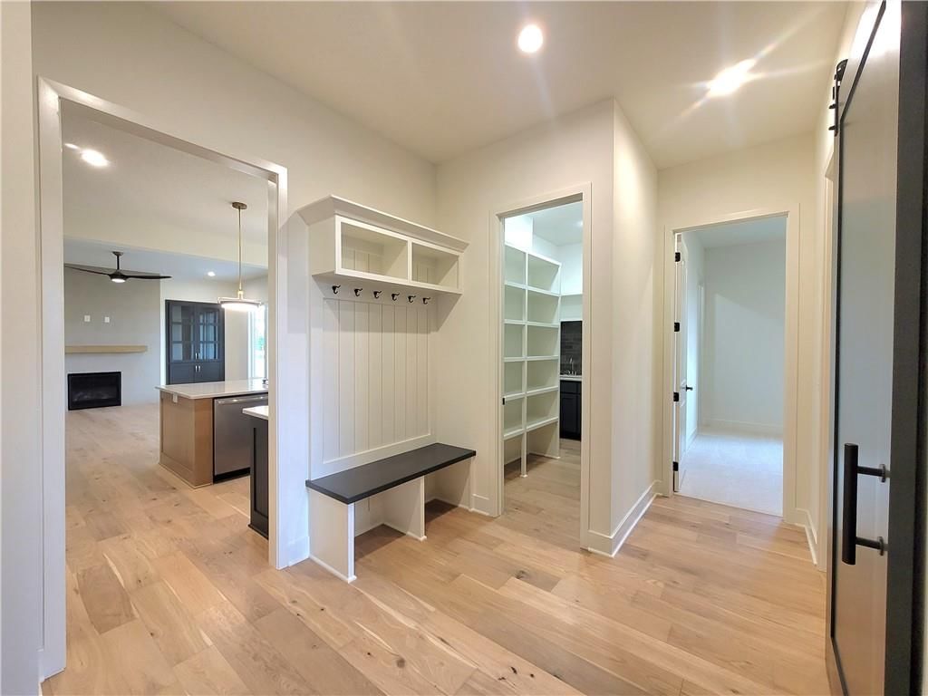 18220 Century Street — photo 13