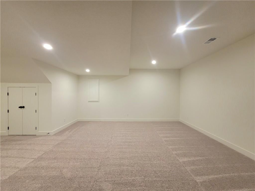 18220 Century Street — photo 40