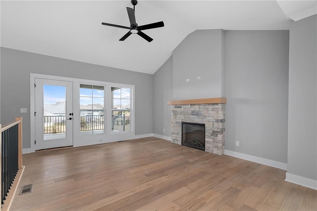 8213 Aurora Street — photo 3