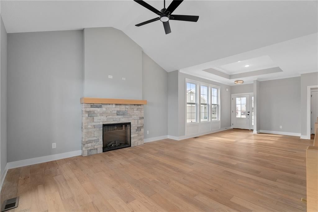 8213 Aurora Street — photo 16