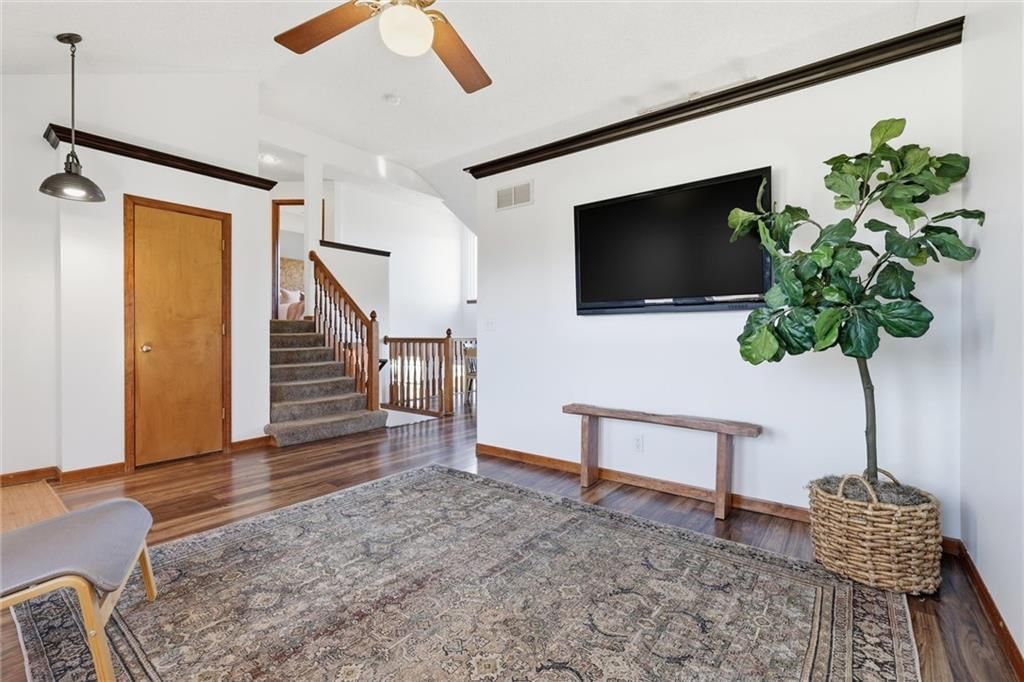 430 W Skylark Circle — photo 7