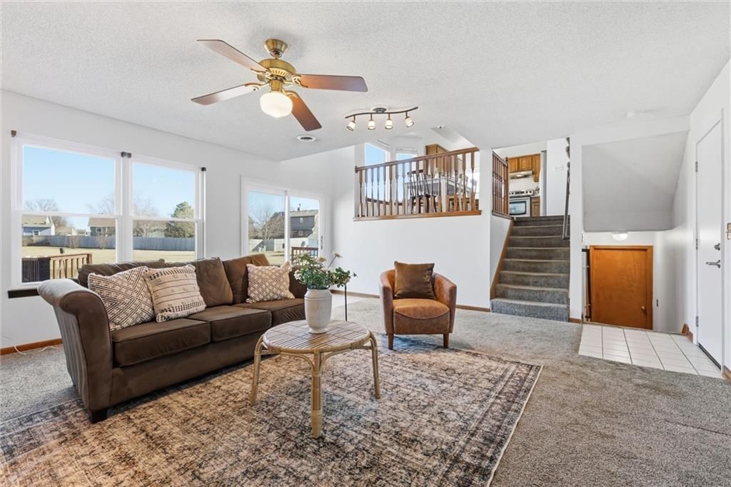430 W Skylark Circle — photo 14