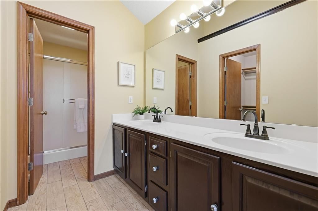 430 W Skylark Circle — photo 16