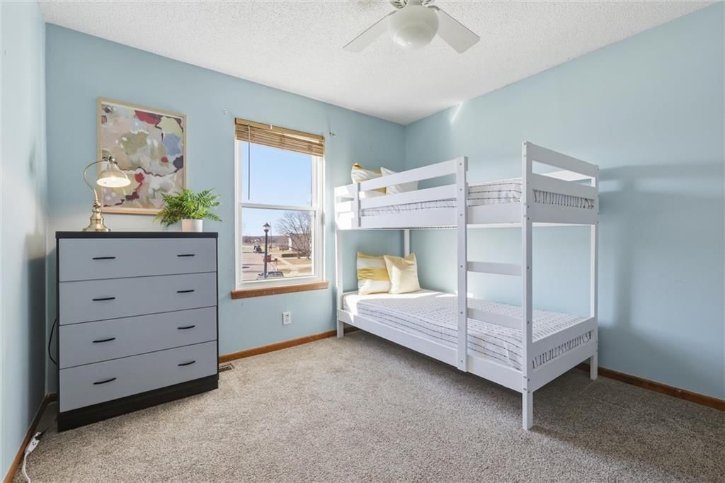 430 W Skylark Circle — photo 18