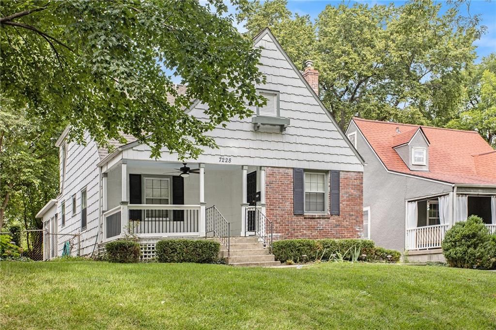 7228 Walnut Street — photo 2
