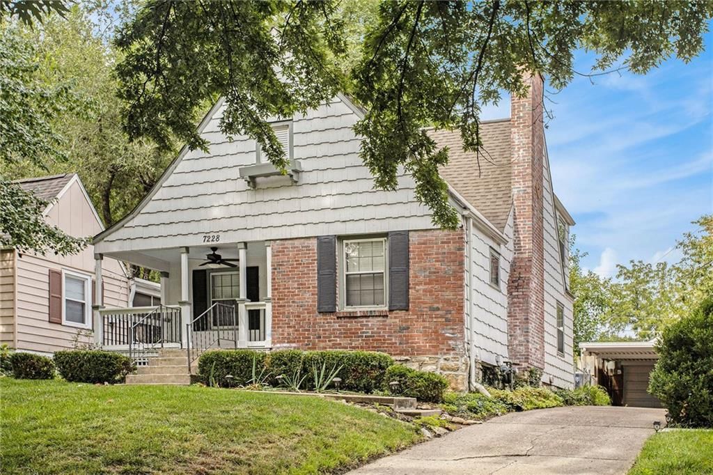 7228 Walnut Street — photo 3