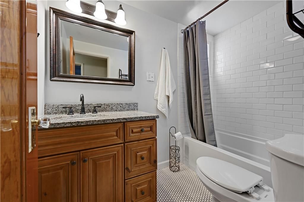 7228 Walnut Street — photo 19