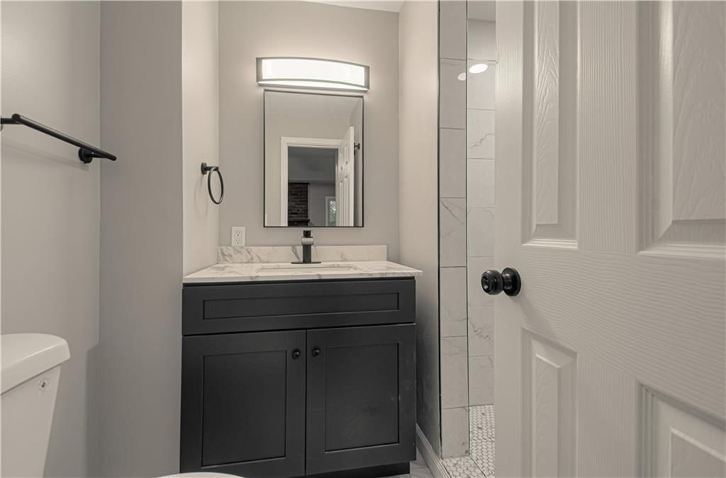 13747 Parker Avenue — photo 18