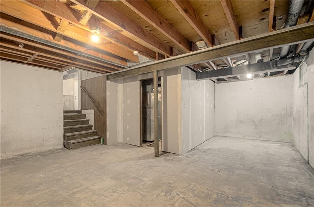 13747 Parker Avenue — photo 26
