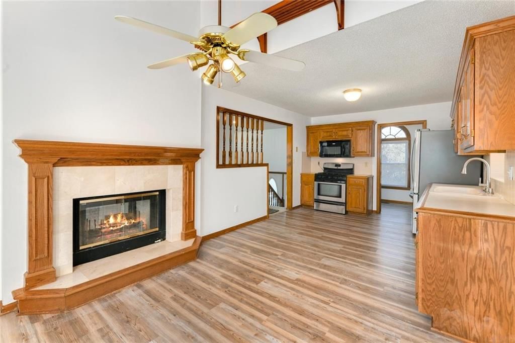 2121 NE Concord Street — photo 2