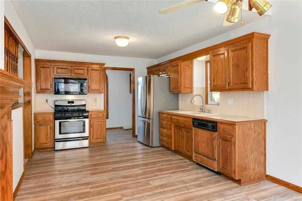 2121 NE Concord Street — photo 4