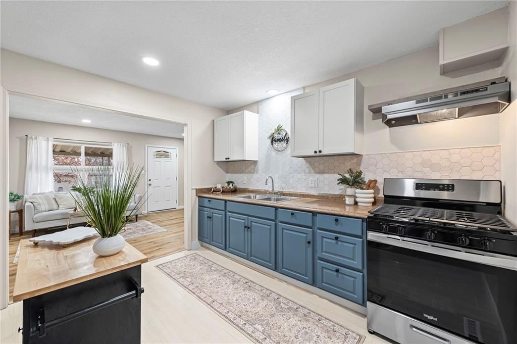 2506 S 48th Terrace — photo 15