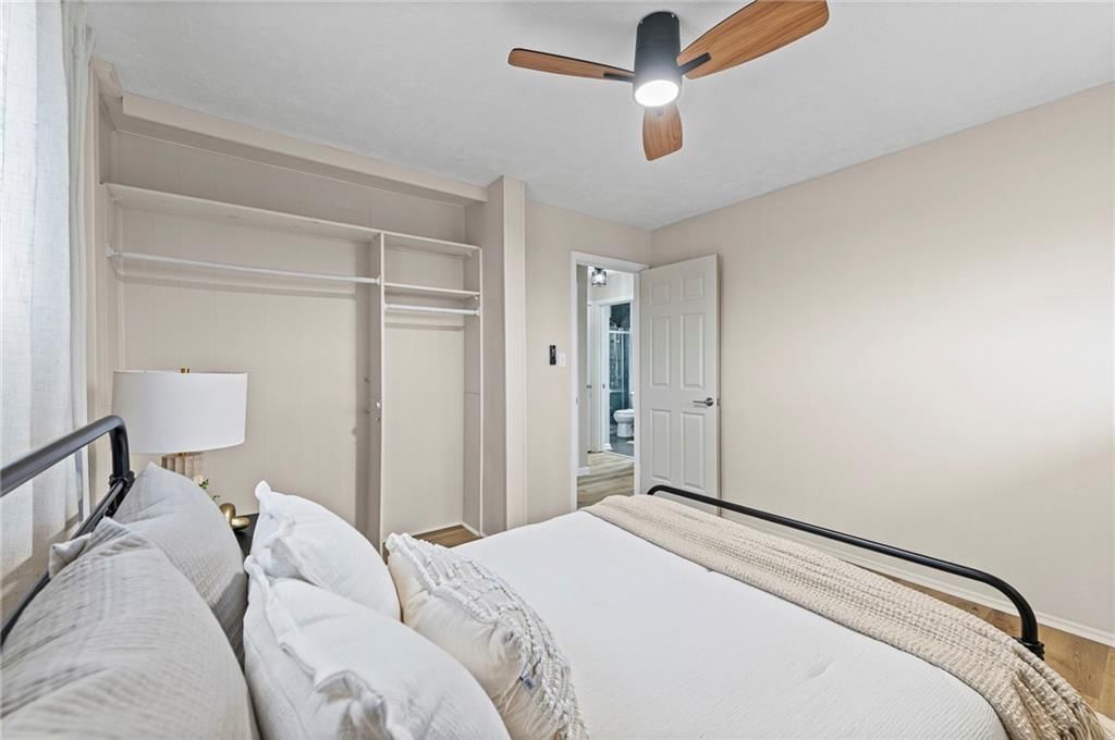 2506 S 48th Terrace — photo 17