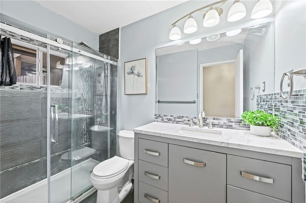 2506 S 48th Terrace — photo 18