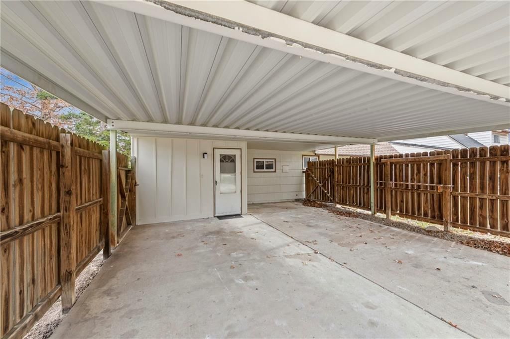 2506 S 48th Terrace — photo 27