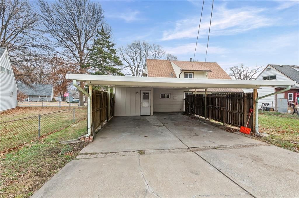 2506 S 48th Terrace — photo 31