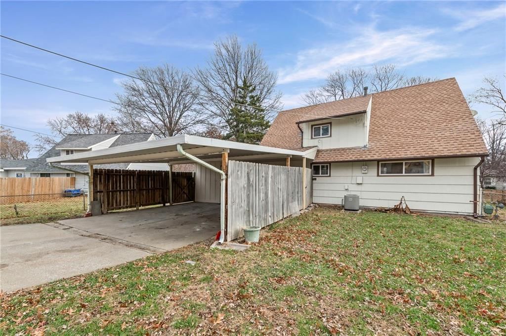 2506 S 48th Terrace — photo 33
