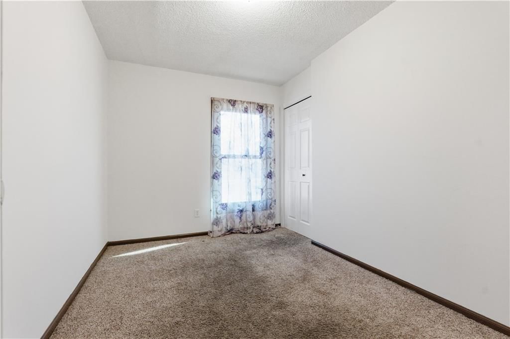 308 N Woodson Drive — photo 4