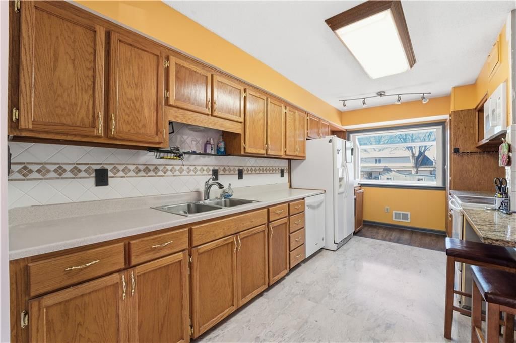 308 N Woodson Drive — photo 8