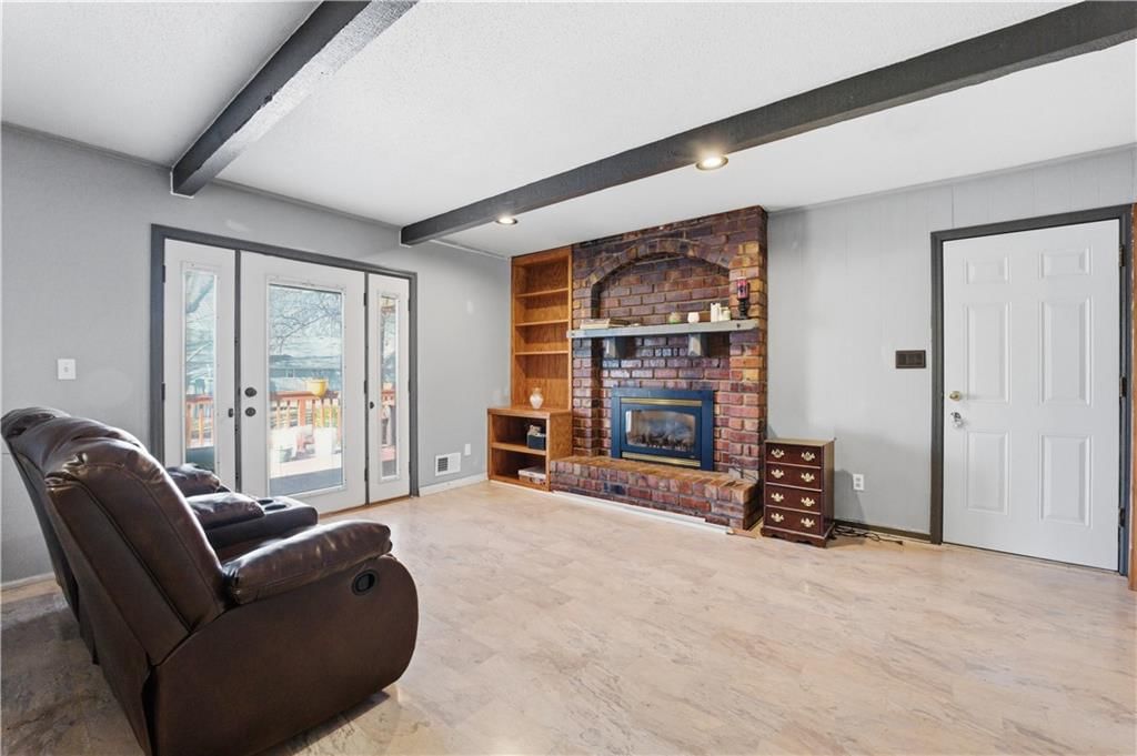 308 N Woodson Drive — photo 10