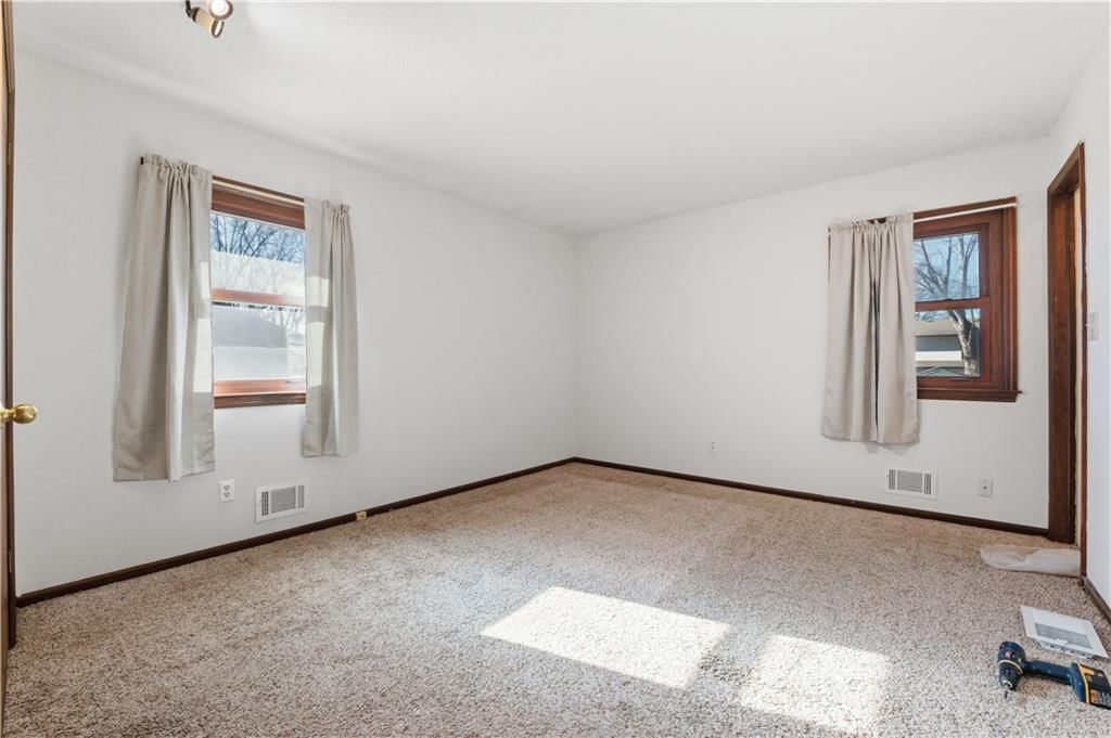 308 N Woodson Drive — photo 11