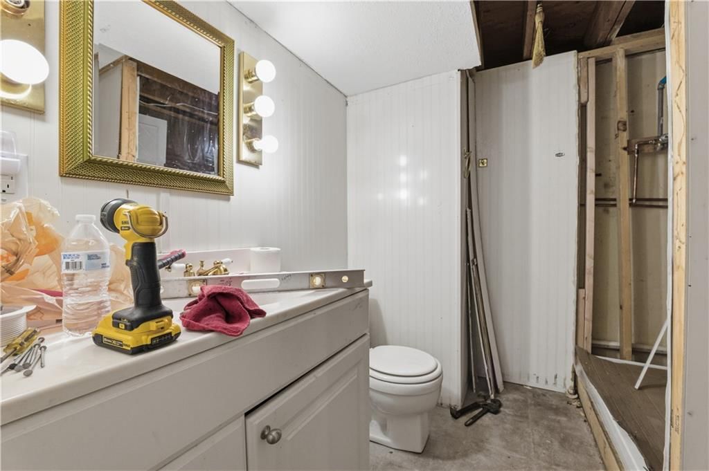 308 N Woodson Drive — photo 15