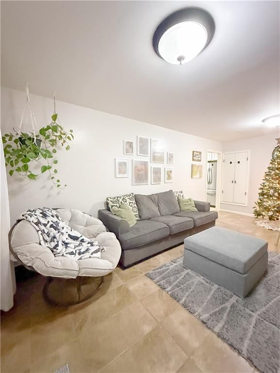 13520 Cypress Avenue — photo 4