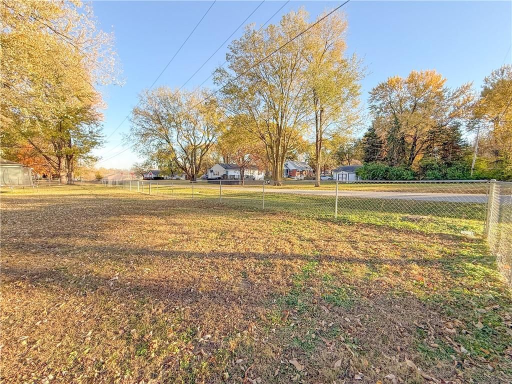 13520 Cypress Avenue — photo 41