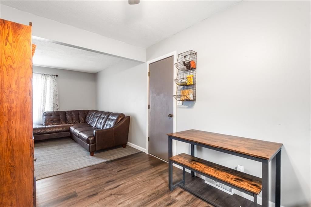 206 Cedarlane Drive — photo 11
