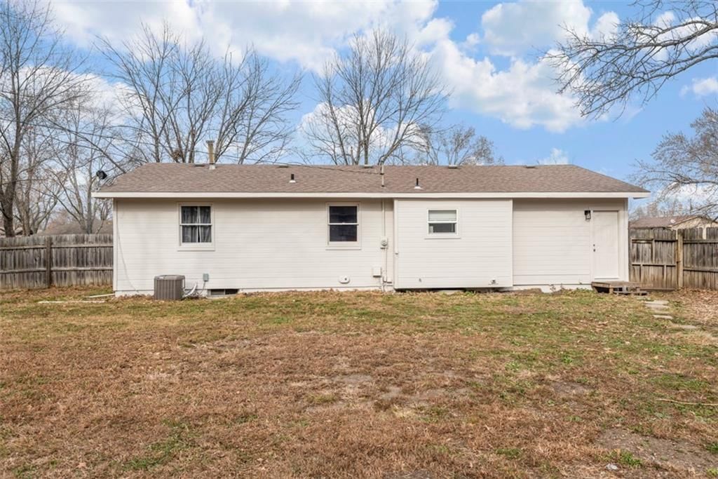 206 Cedarlane Drive — photo 17