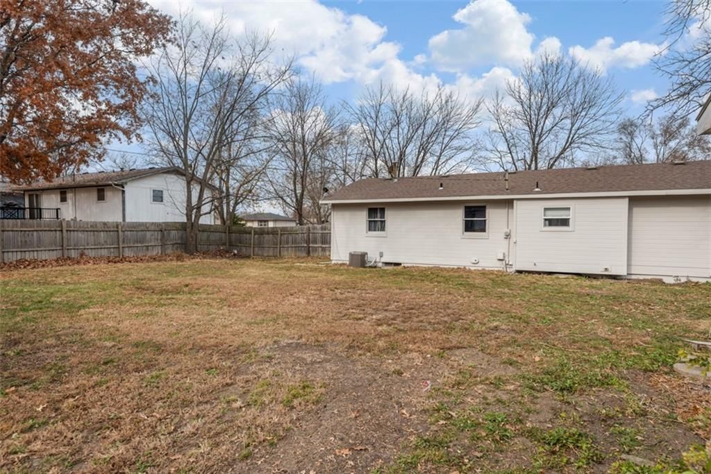 206 Cedarlane Drive — photo 18