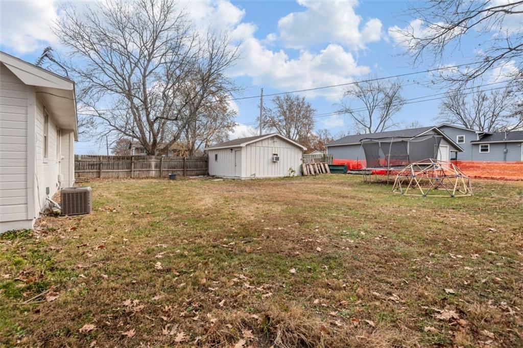 206 Cedarlane Drive — photo 22