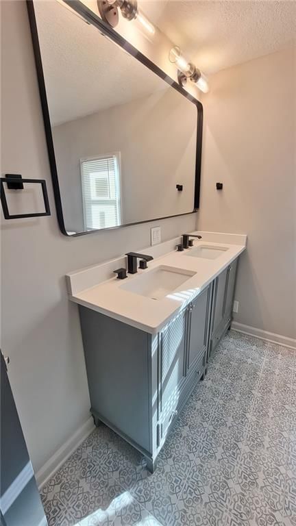 6000 Forest Avenue — photo 23