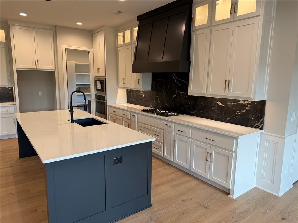 11431 S Houston Street — photo 5