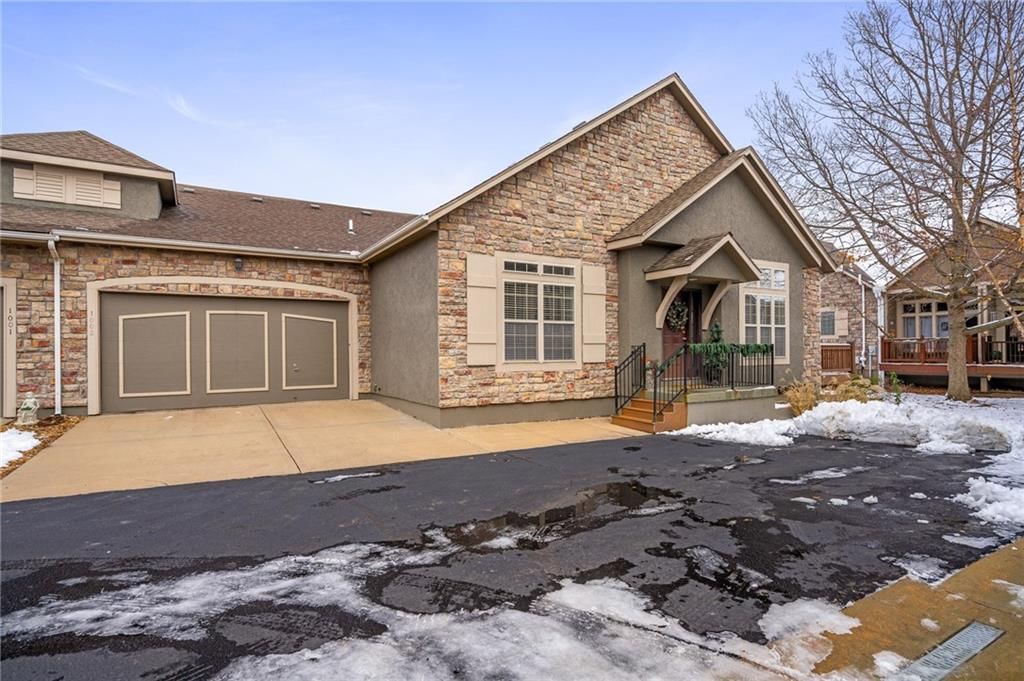 11213 S Rene Street, Olathe, KS