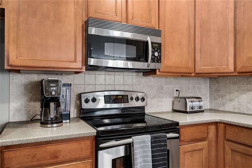 11213 S Rene Street — photo 16