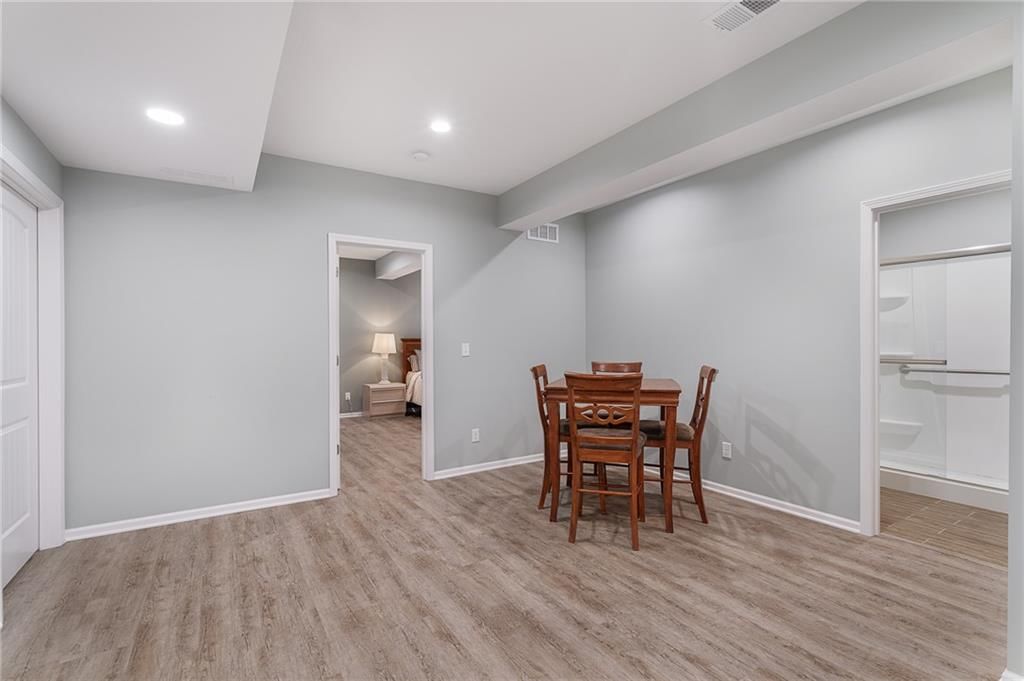 11213 S Rene Street — photo 38